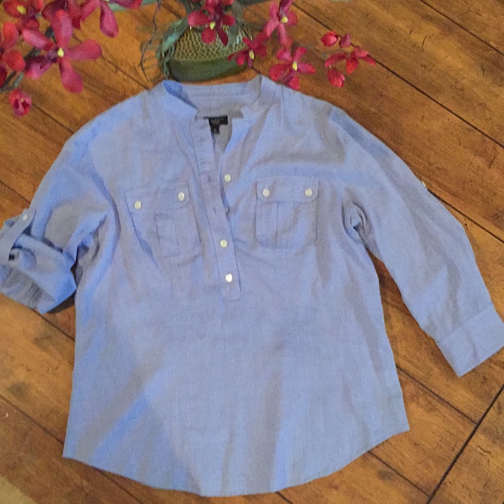 Talbots size 8p Crewneck button down blouse